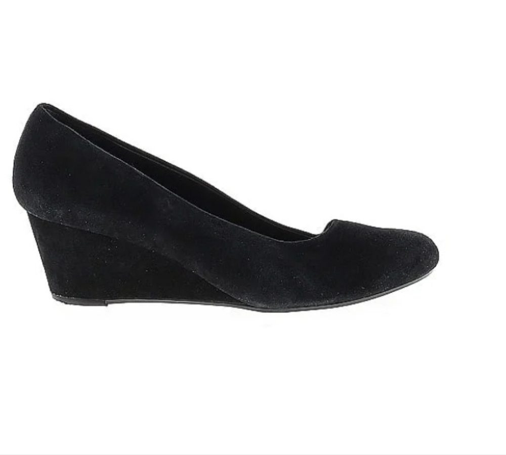 Vaneli Classic Black Suede Wedges
